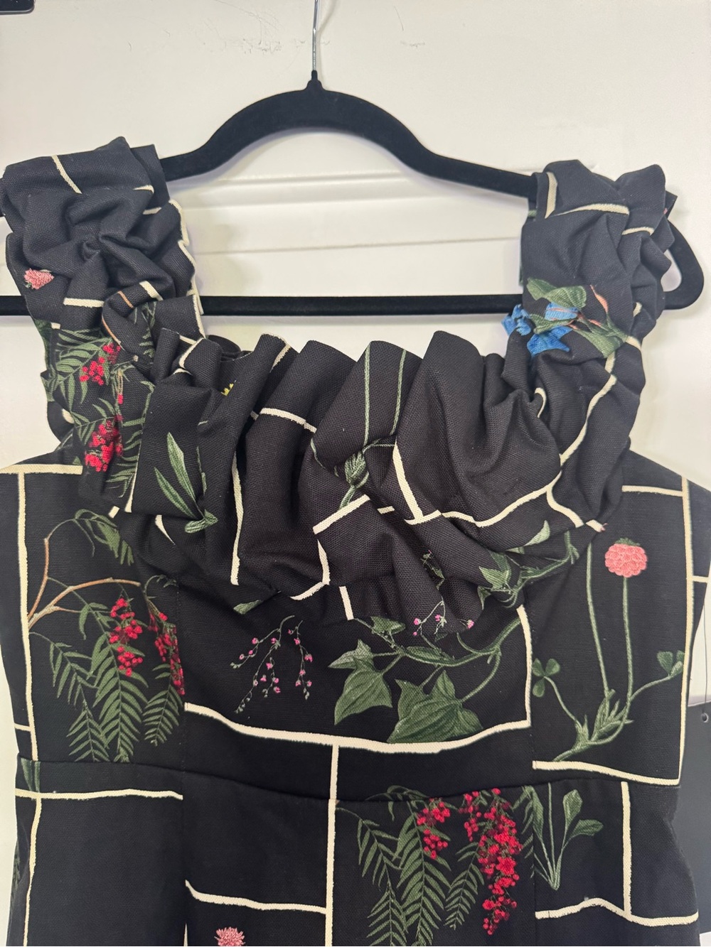 Tuckernuck Off-Shoulder Black Floral Midi Dress - Picture 4 of 6